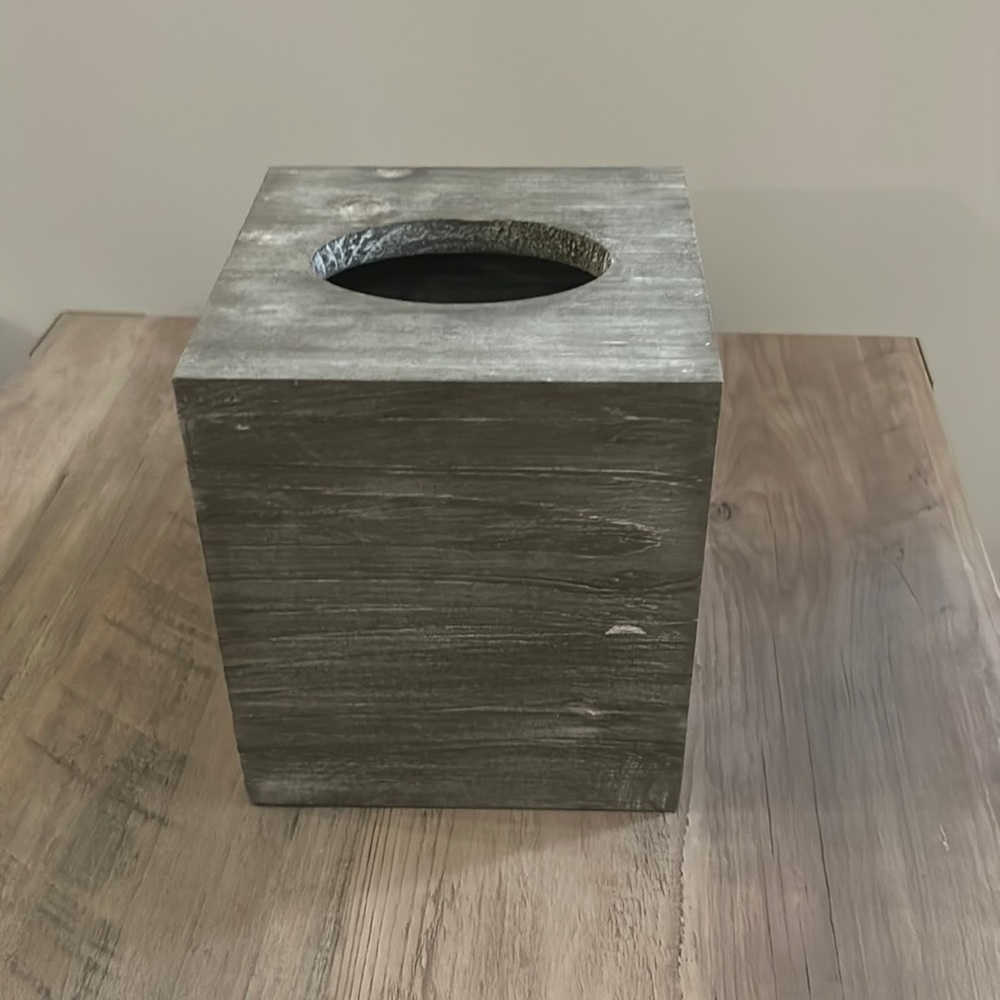Tissue box’s